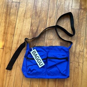 NWT Baggu Medium Cargo Crossbody Bag Lapis Blue Adjustable Strap